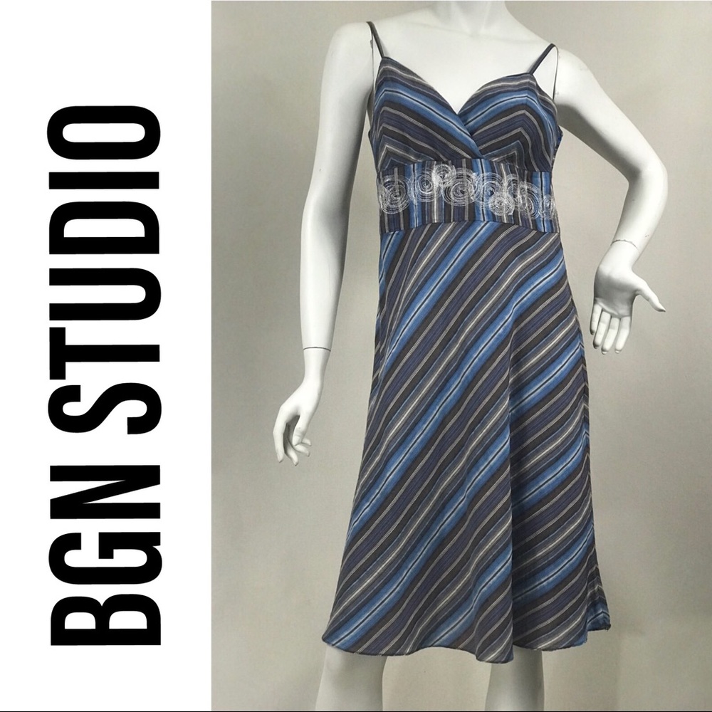 Gorgeous Spaghetti Stripes w/ Embroidery - Size 8
